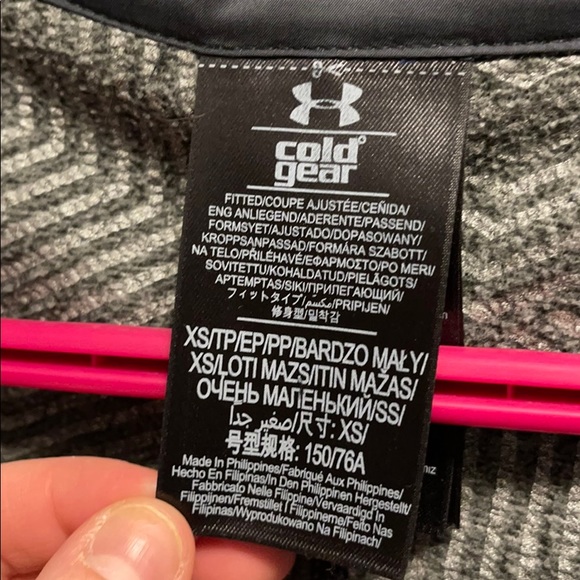 Under armour jacket - Picture 2 of 4
